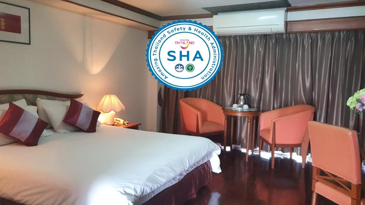 Interchange Tower Serviced Apartment - Sha Extra Plus Bangkok Bagian luar foto