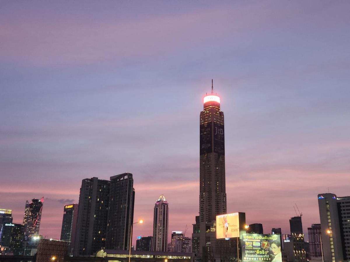 Interchange Tower Serviced Apartment - Sha Extra Plus Bangkok Bagian luar foto