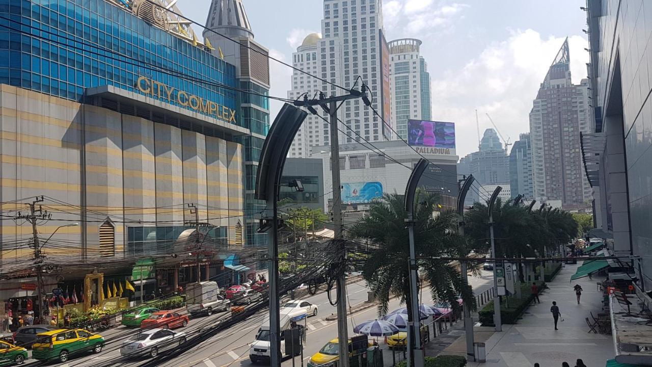Interchange Tower Serviced Apartment - Sha Extra Plus Bangkok Bagian luar foto