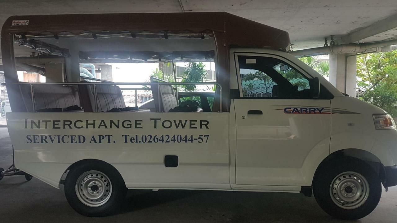 Interchange Tower Serviced Apartment - Sha Extra Plus Bangkok Bagian luar foto